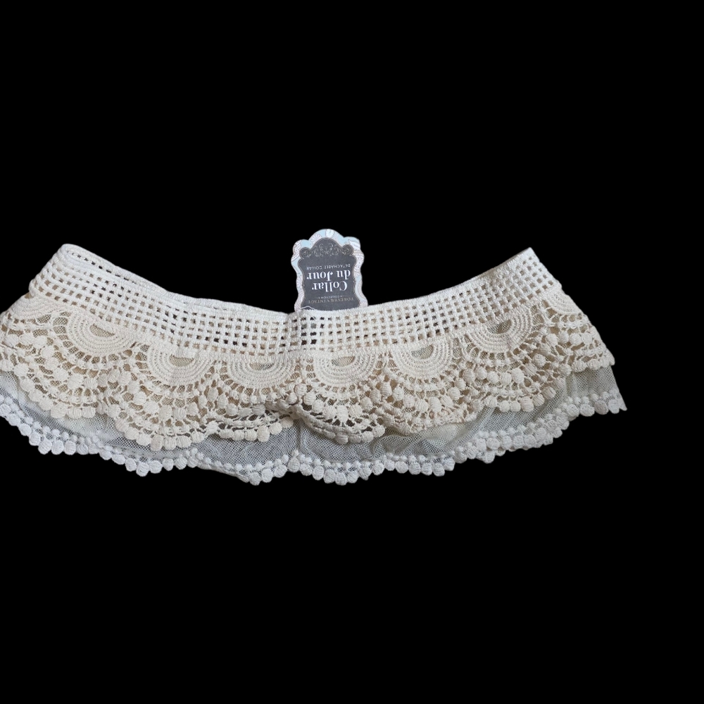 Lace Collar in Cream